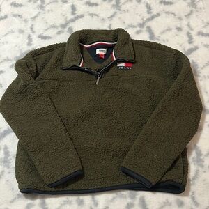 Tommy Jeans Medium Pullover